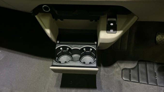 Volkswagen Multivan 1.5 TSI eHybrid Life 5dr 4MOTION DSG Estate - Image 14